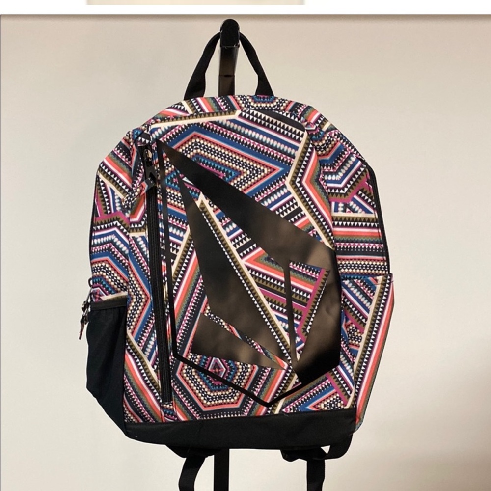 NWT volcom backpack - Picture 3 of 5